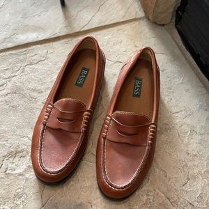 Men’s bass loafers